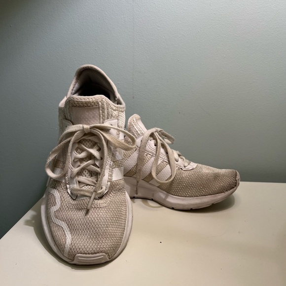 Adidas Swift Run X Shoes - Picture 3 of 3